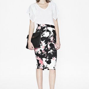 EUC French Connection Pencil Skirt - Size 4